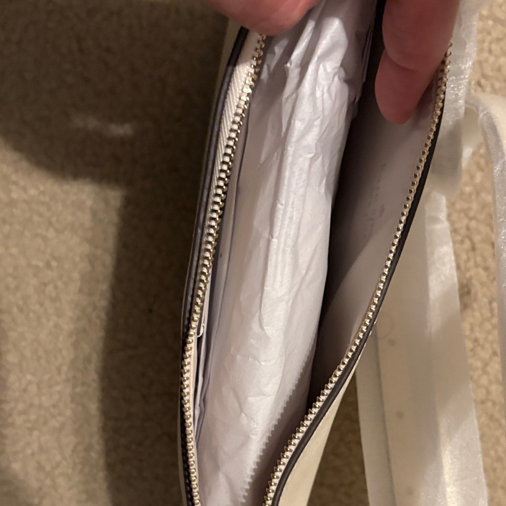 Kate Spade Sadie Crossbody Bag, Small, NWT - Picture 5 of 5